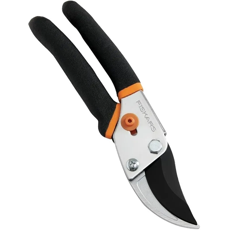 Fiskars 91095935J Bypass Pruner, 5/8 in Cutting Capacity, Steel Blade, Non-Slip Grip Handle